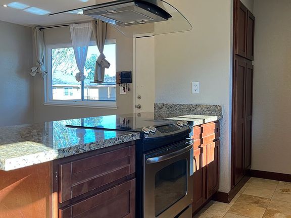 3rd image of 782 Warring Dr APT 4