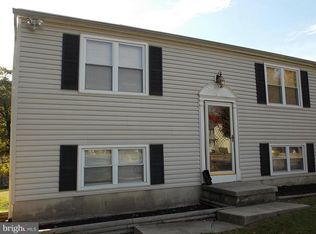 252 Lake Riviera Rd, Pasadena, MD 21122