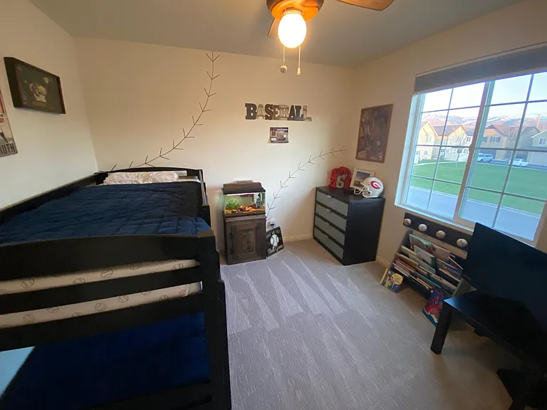 718 W 1045 N — Photo 10