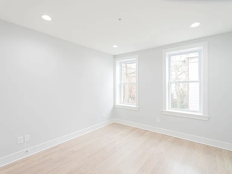 2808 W Oxford — Photo 14