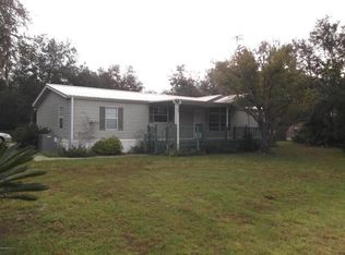 100 Alberts Ave, Interlachen, FL 32148