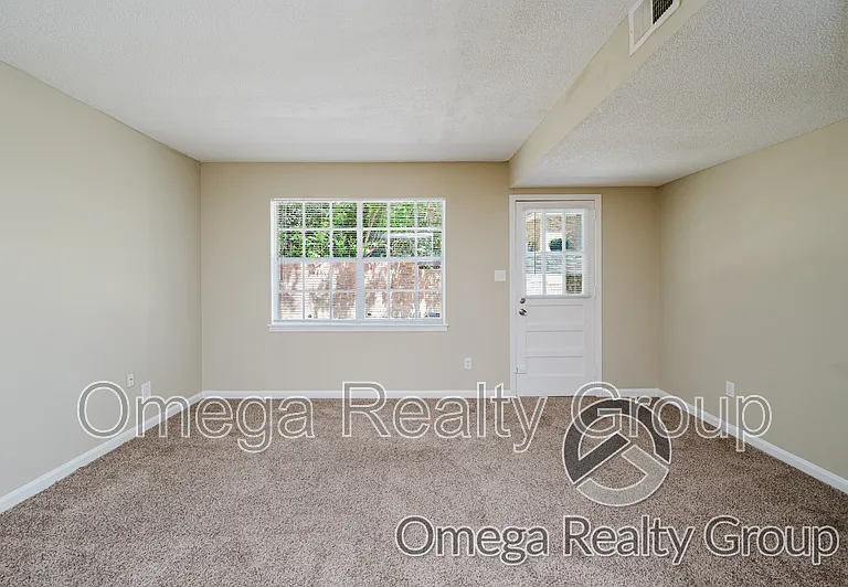 2274 Chapel Hill Rd — Photo 7