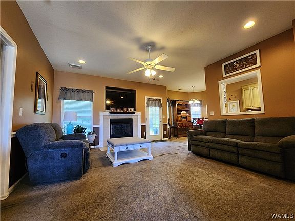 3rd image of 4304 23rd St