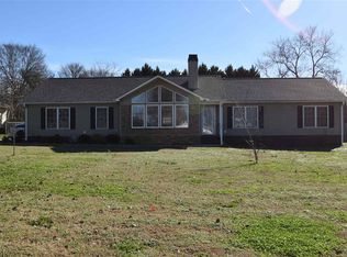129 Robin Ct, Spartanburg, SC 29303