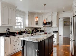 307 Lagoon Dr W, Copiague, NY 11726