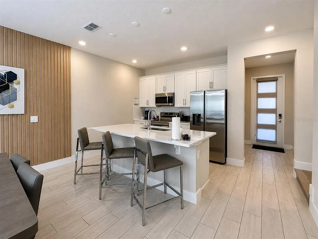3 bed, 2.5 bath, 1708 sqft, $2,750 — Photo 4