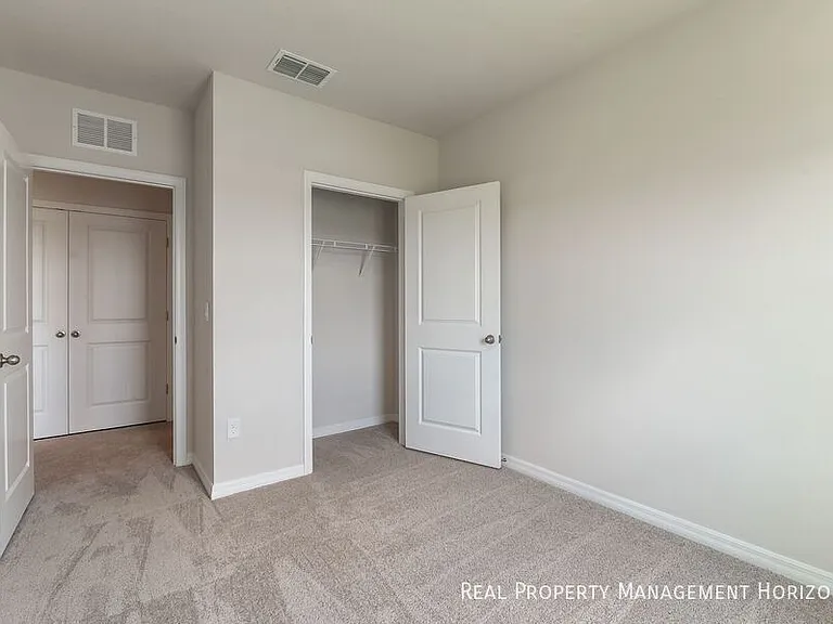 17769 Crescent Moon Loop — Photo 19