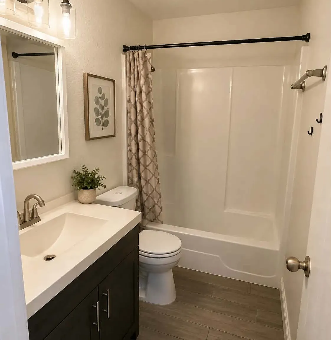 2 bed, 1.5 bath, 2218 sqft, $1,950 — Photo 3