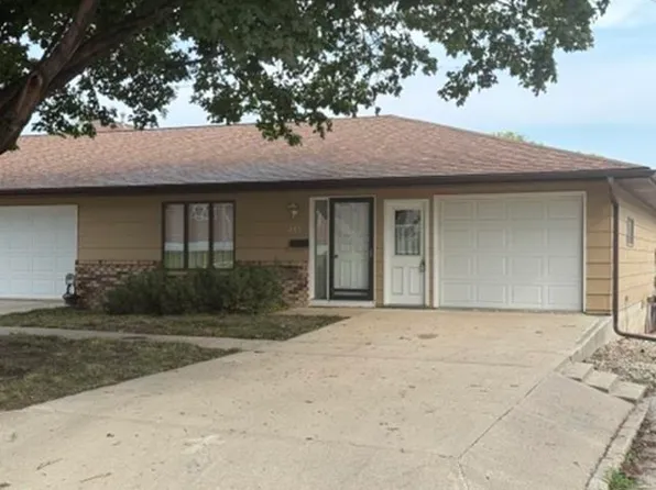 205 E 3rd St #3, Remsen, IA 51050