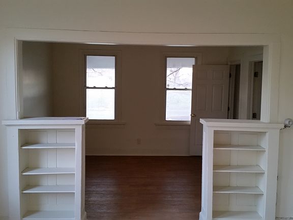 2nd image of 1627 S Keeler Ave #1