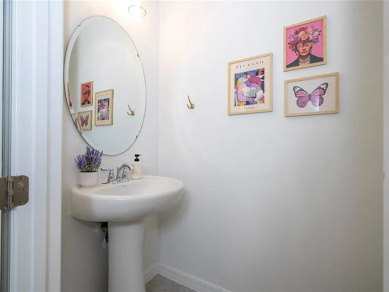 686 Longboat Dr — Photo 24