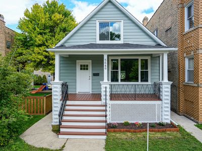 5646 W Grover St, Chicago, IL, 60630