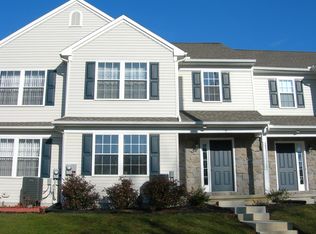 6 Bradford Dr, Leola, PA 17540