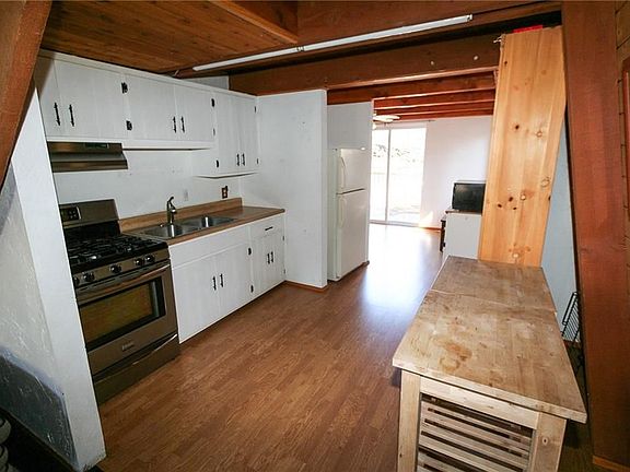 5th image of 407 E Meadow Ln