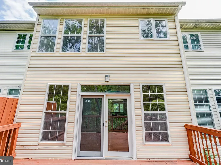 4302 Day Lily Dr — Photo 33