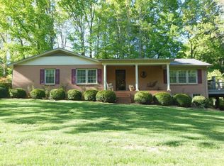 633 E Sommerdale Ct, Rural Hall, NC 27045