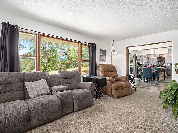 4th image of 6051 W Meinert Rd