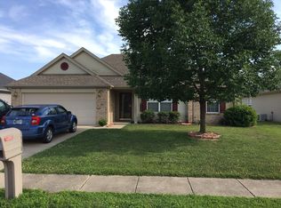7955 Cedar Point Dr, Newburgh, IN