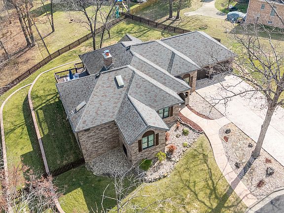 4th image of 87 Westwood Drive