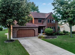 44 Pheasant Run Ln, Lancaster, NY