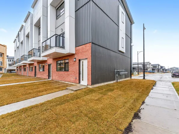 130 Element Dr N #62, Saint Albert, AB T8N 7X2