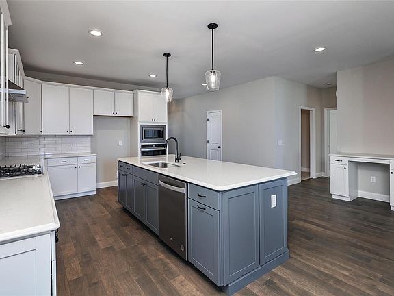 5th image of 7515 Patricia Metz Ln