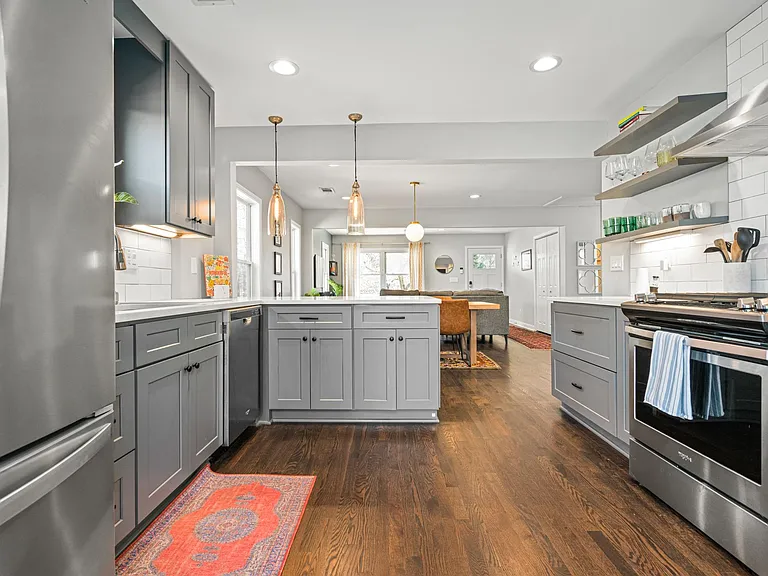 1108 Napier St SE — Photo 35