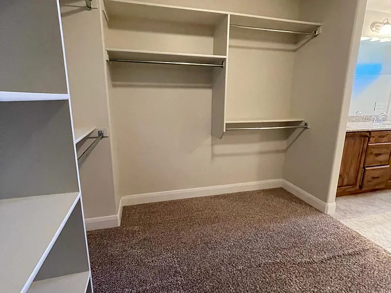 2521 Bella Vista Dr — Photo 15