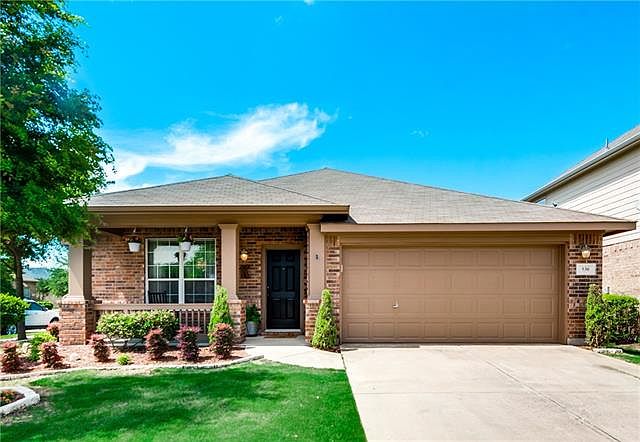 1st image of 530 Hackberry Dr