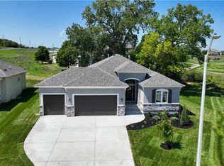 1012 Churchill Cir, Raymore, MO 64083