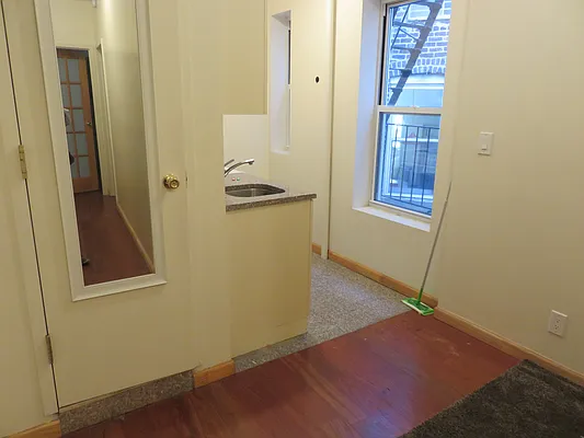 Rented by Majesty Management | media 42