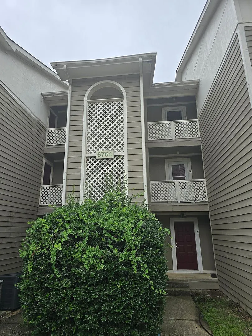 6764-8 Willowbrook - Stewarts Creek — Photo 1