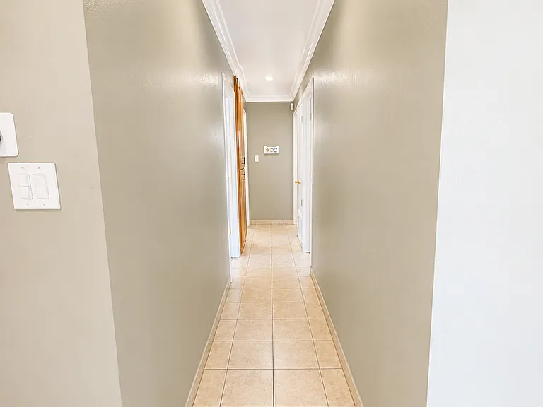 4543 Sloat Rd — Photo 13