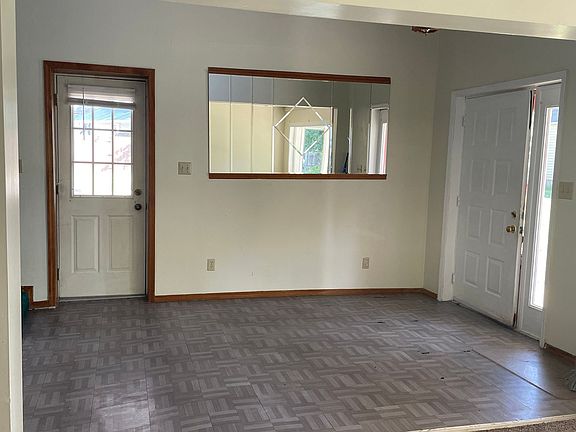 2nd image of 531-533 Hay Ave