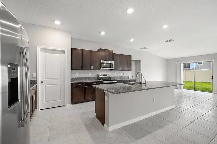 16612 Carlton Pond St — Photo 4