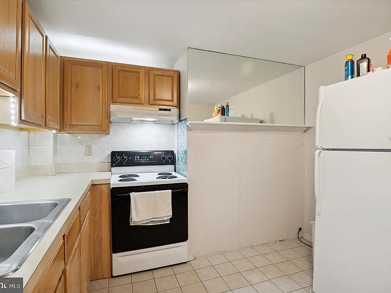 20 S Village Ave #7 — Photo 10