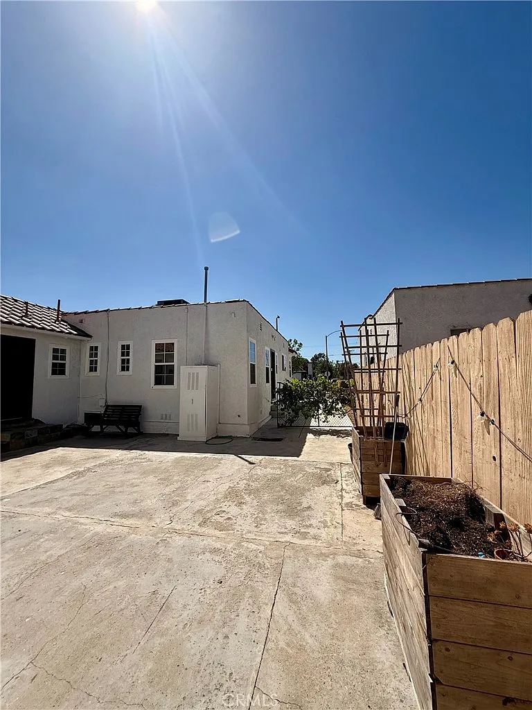 1 bed, 476 sqft, $2,750 — Photo 2