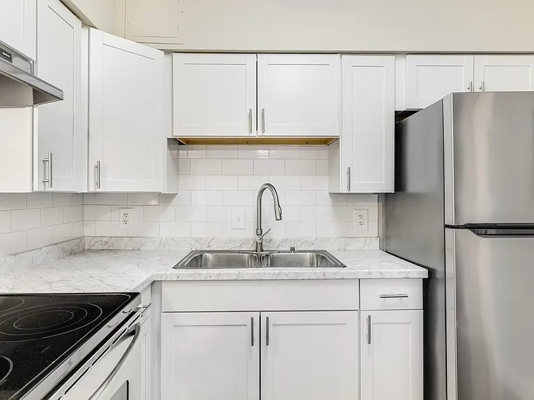 500 Paragon Mills Rd #B1 — Photo 15