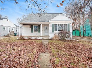 1626 S Genesee Dr, Lansing, MI 48915