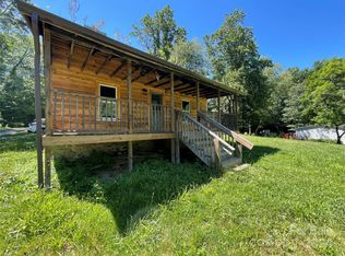 22 & 38 Lloyd Barnwell Rd, Hendersonville, NC 28792