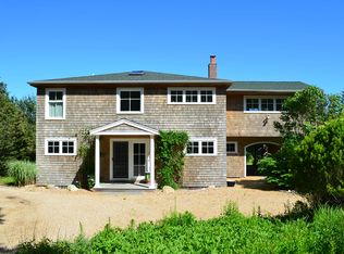 90 S Circuit Ave, Oak Bluffs, MA 02557