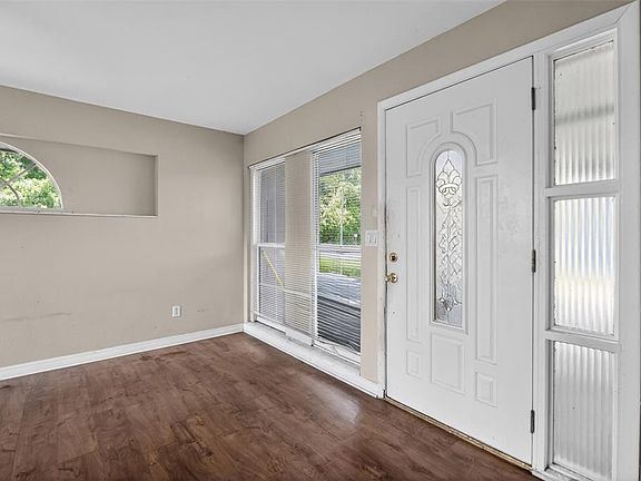 3rd image of 71 Bombay Ave