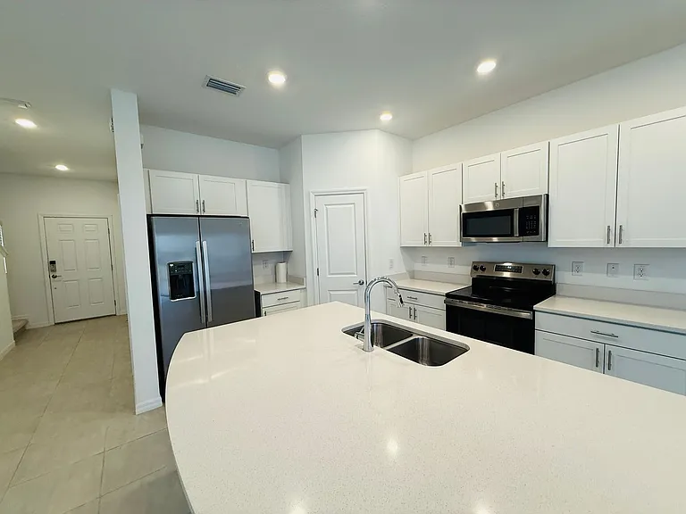 2264 Paravane Way — Photo 12
