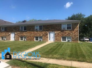 322 Riley Dr APT 8, Bloomington, IL 61701