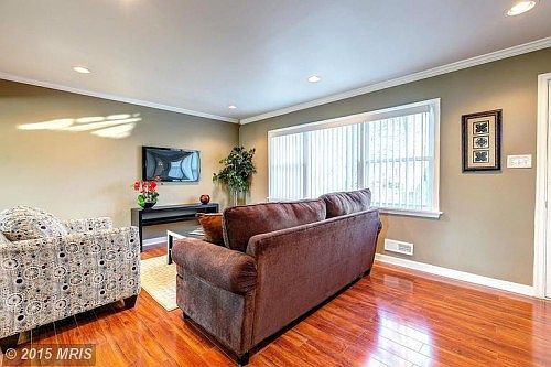 3rd image of 8503 Church Ln