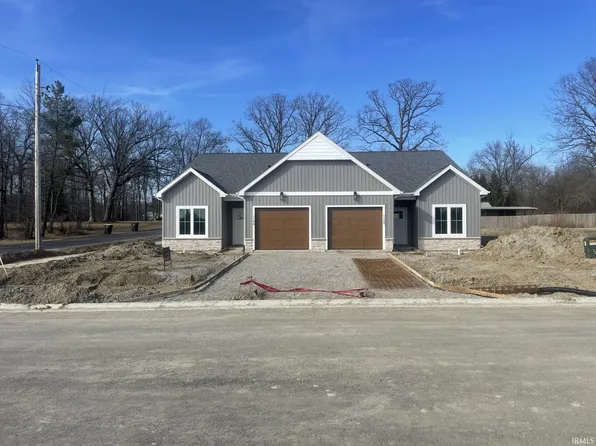 1016 Emilee Ct, Fort Wayne, IN 46825