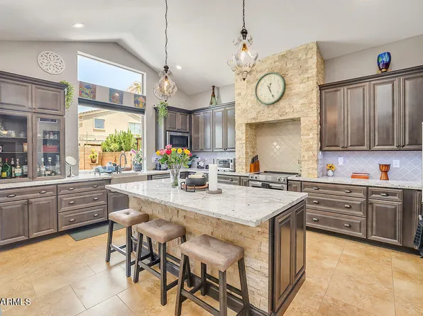 11758 W CAMINO VIVAZ --, Sun City, AZ 85373