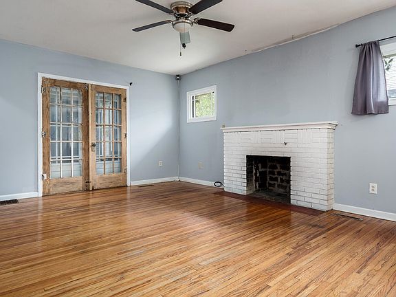 3rd image of 1422 North Ave