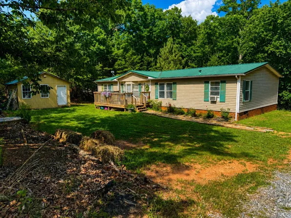 2628 Brights Rd, Gretna, VA 24557