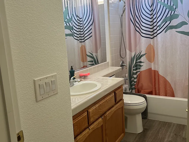 8037 Bester Ct — Photo 5
